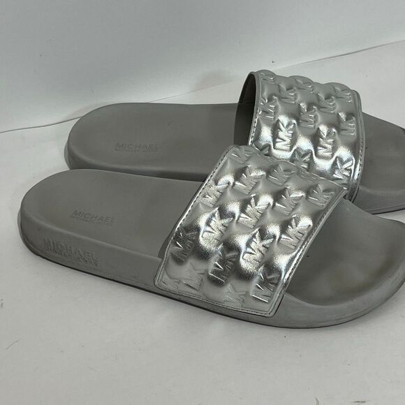 Michael Kors Women's Silver Metallic MK Logo Embossed Slip On Sandals Size 9 - Picture 3 of 11